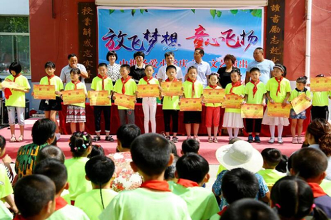 公司工会继续开展为泗水欢迎光临888集团圣爱小学的捐赠活动